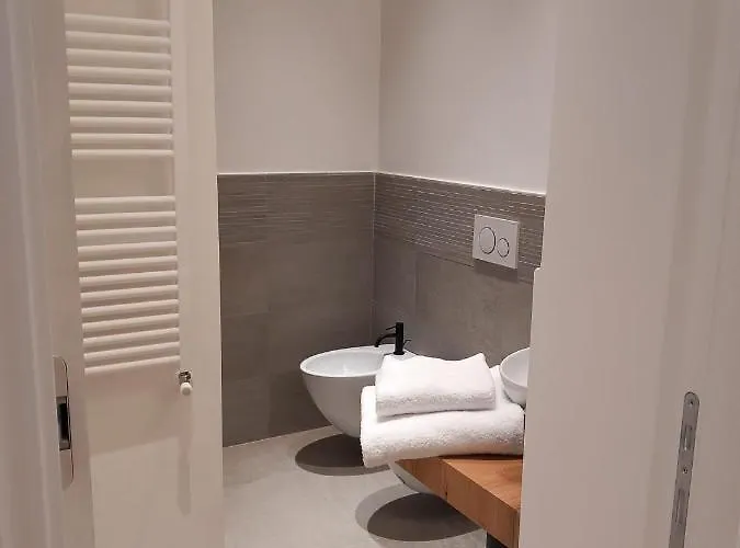 Sweetly Home In Florence Panoramic Suite Con Vista Duomo E Appartamento Elegante Centro Firenze, Stazione *