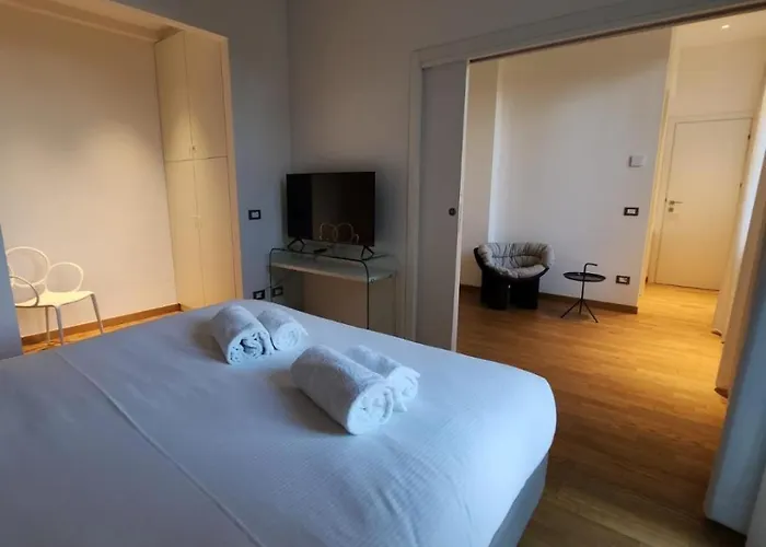 Sweetly Home In Florence Panoramic Suite Con Vista Duomo E Appartamento Elegante Centro Firenze, Stazione