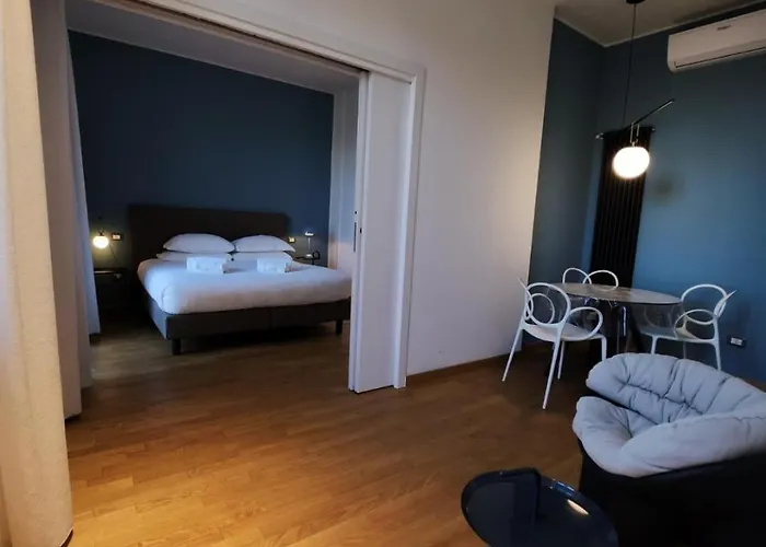 Sweetly Home In Florence Panoramic Suite Con Vista Duomo E Appartamento Elegante Centro Firenze, Stazione Apartament