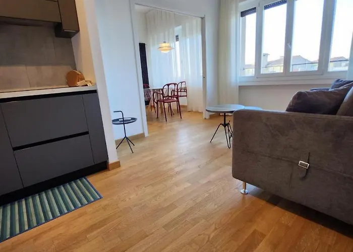 Sweetly Home In Florence Panoramic Suite Con Vista Duomo E Appartamento Elegante Centro Firenze, Stazione