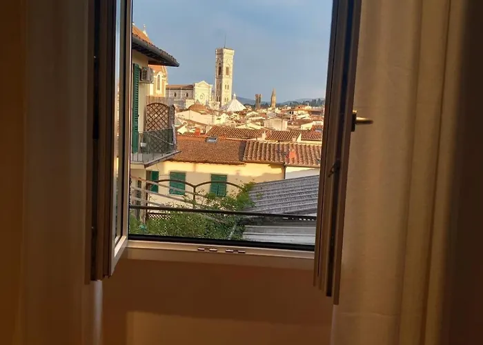 Sweetly Home In Florence Panoramic Suite Con Vista Duomo E Appartamento Elegante Centro Firenze, Stazione *