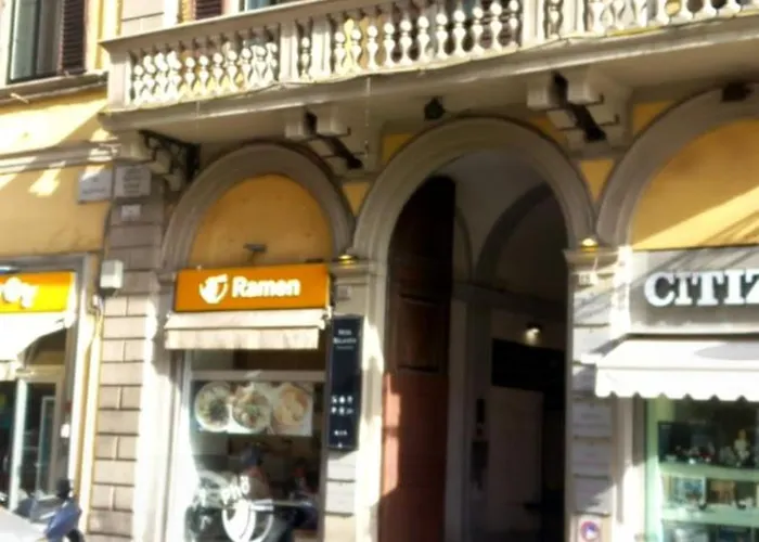 Sweetly Home In Florence Panoramic Suite Con Vista Duomo E Appartamento Elegante Centro Firenze, Stazione Florencja