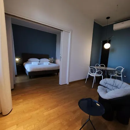 Sweetly In Apartment